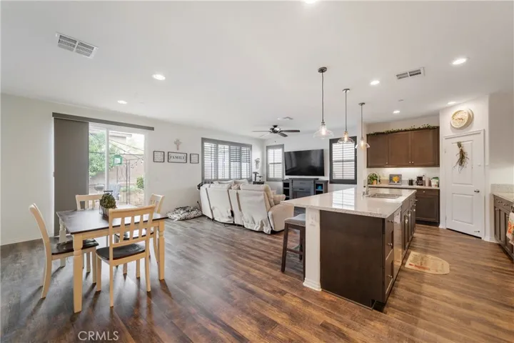 29210 Royal Tarlair, Lake Elsinore, California 92530