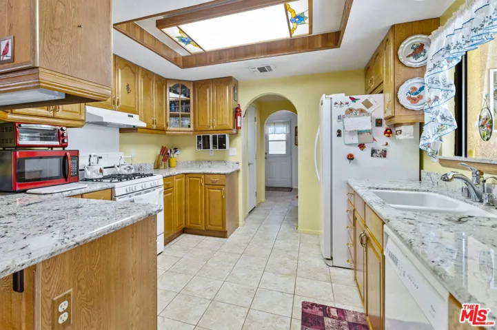 27670 Avenida Quintana, Cathedral City, California 92234