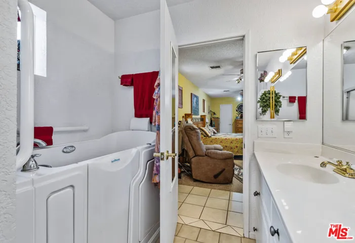 27670 Avenida Quintana, Cathedral City, California 92234