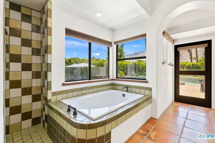 1106 Villa Francea, Palm Springs, California 92262