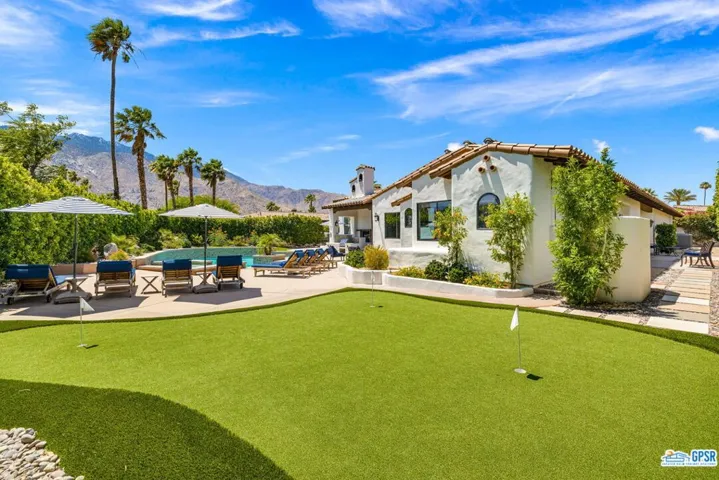 1106 Villa Francea, Palm Springs, California 92262