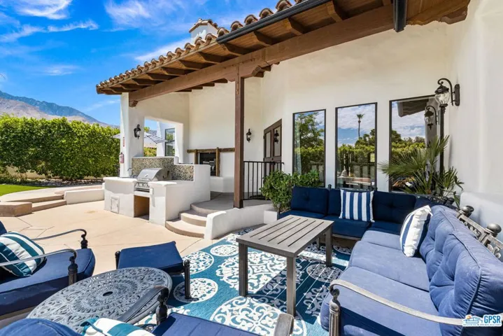 1106 Villa Francea, Palm Springs, California 92262