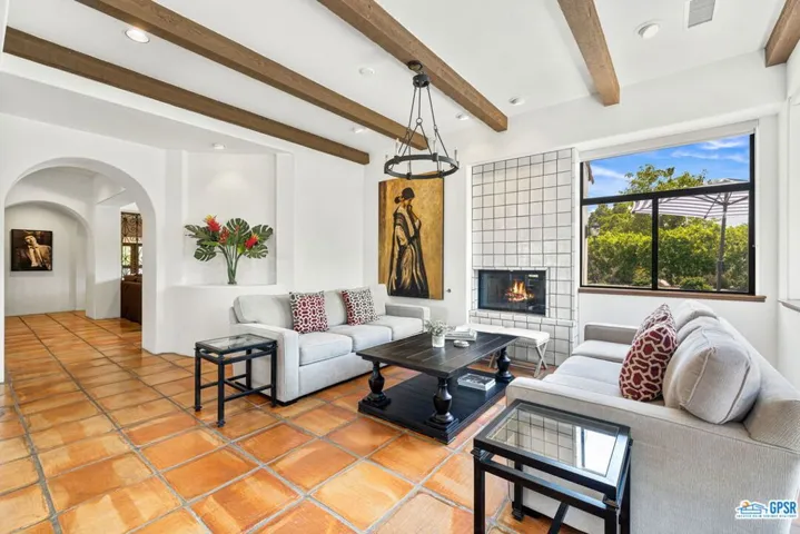 1106 Villa Francea, Palm Springs, California 92262