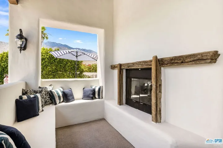 1106 Villa Francea, Palm Springs, California 92262