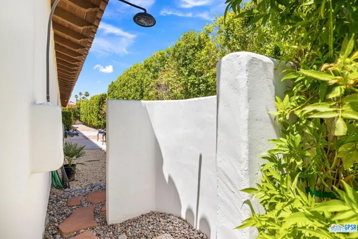 1106 Villa Francea, Palm Springs, California 92262