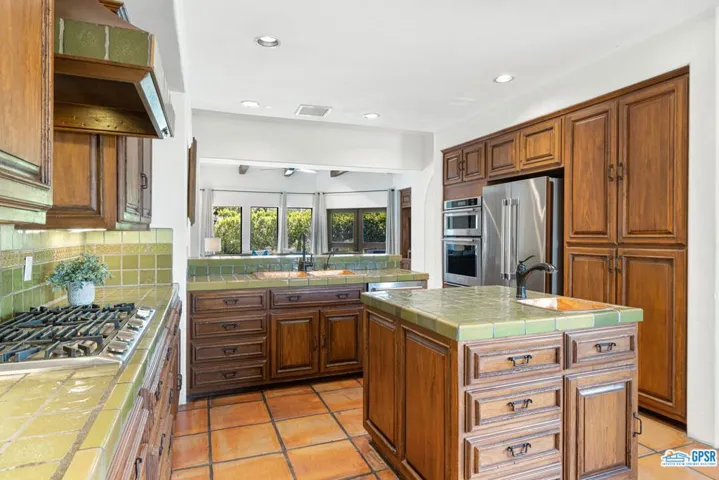 1106 Villa Francea, Palm Springs, California 92262