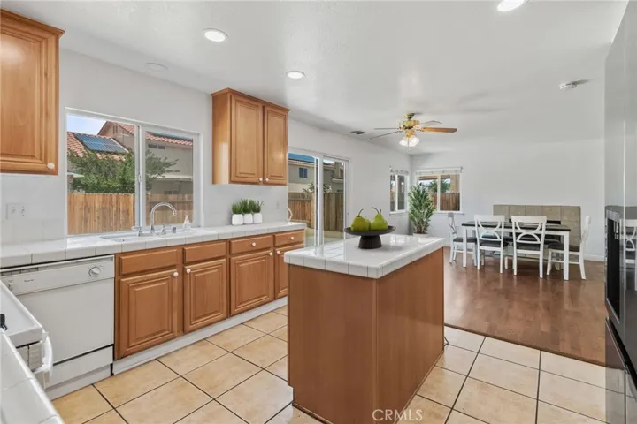 17636 Caprice Way, Victorville, California 92395
