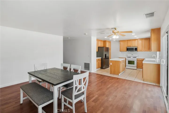 17636 Caprice Way, Victorville, California 92395