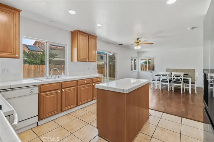 17636 Caprice Way, Victorville, California 92395
