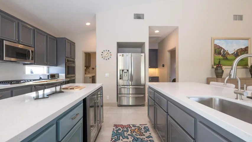 45553 Whistler --7