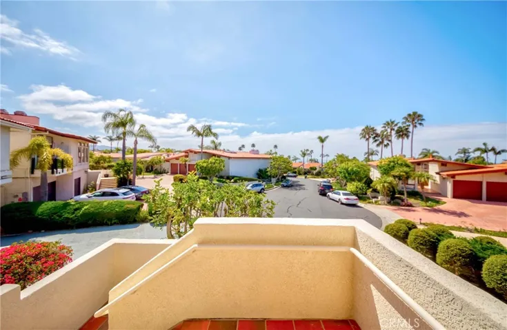 6524 Via Baron, Rancho Palos Verdes, California 90275