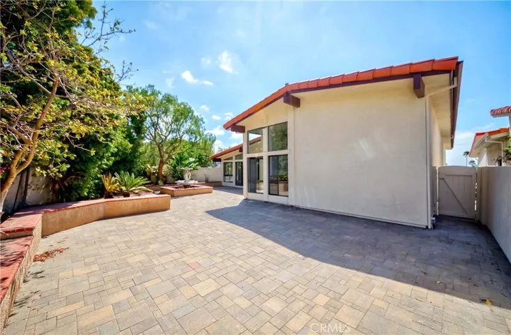 6524 Via Baron, Rancho Palos Verdes, California 90275