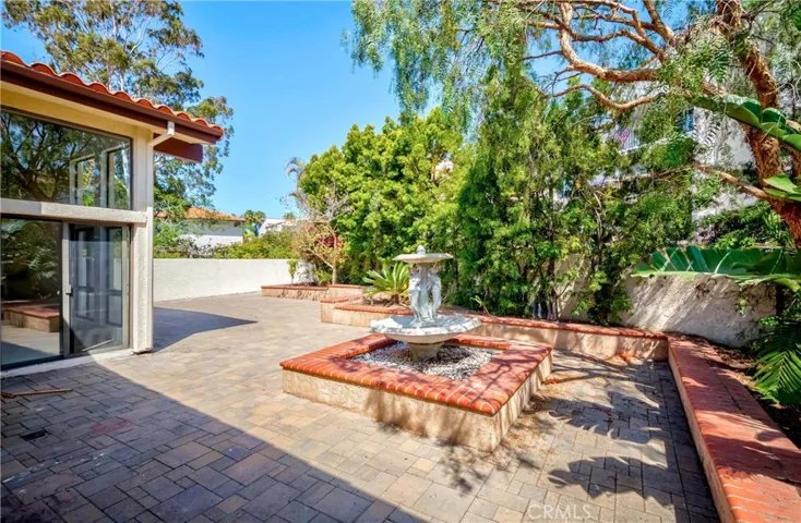6524 Via Baron, Rancho Palos Verdes, California 90275