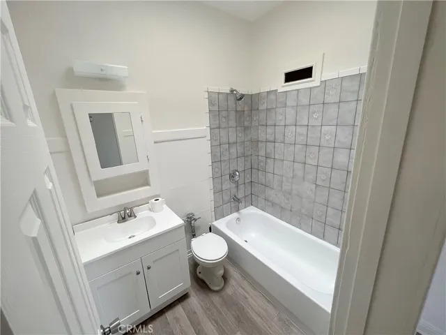 1738 E 4th Street 3, Long Beach, California 90802