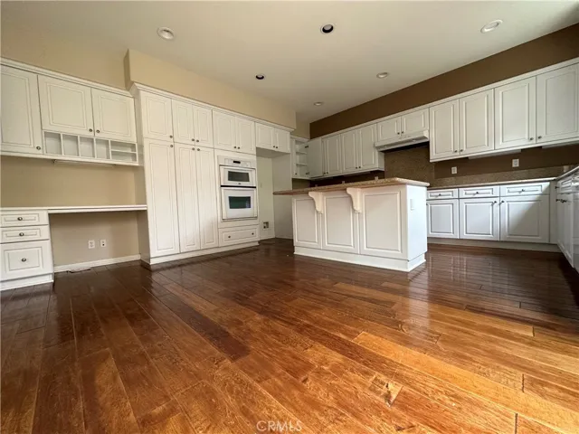 33 Grape Arbor, Irvine, California 92620