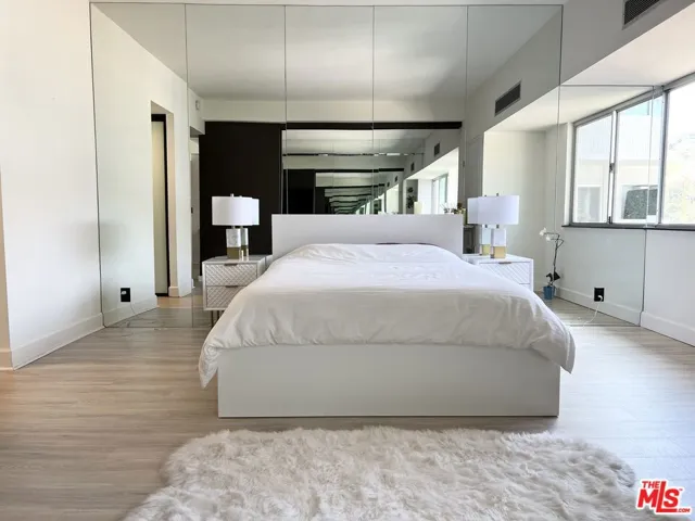 1155 N La Cienega Boulevard Unit 1200, West Hollywood, California 90069