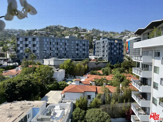 1155 N La Cienega Boulevard Unit 1200, West Hollywood, California 90069