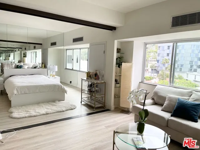 1155 N La Cienega Boulevard Unit 1200, West Hollywood, California 90069