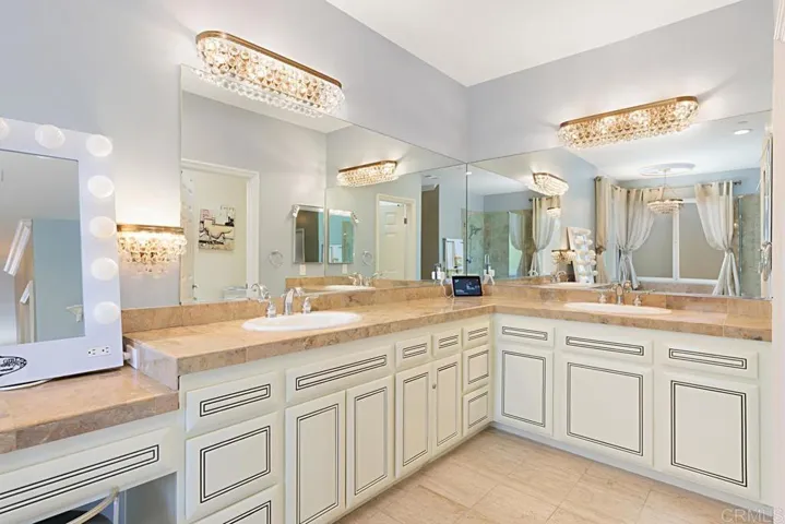 572 Marine View Avenue, Del Mar, California 92014