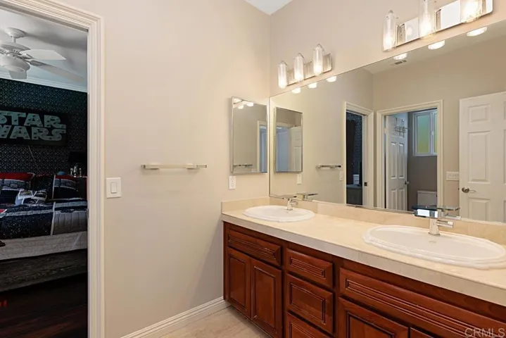 572 Marine View Avenue, Del Mar, California 92014