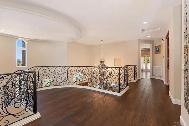 572 Marine View Avenue, Del Mar, California 92014