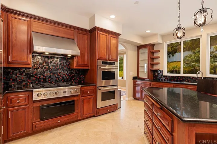 572 Marine View Avenue, Del Mar, California 92014