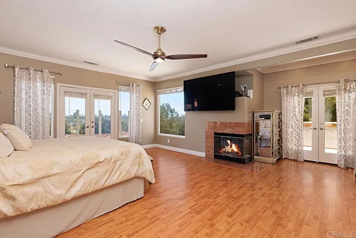 572 Marine View Avenue, Del Mar, California 92014