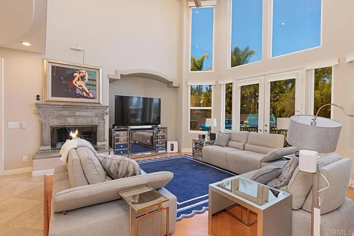 572 Marine View Avenue, Del Mar, California 92014