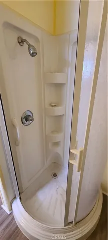 Shower!