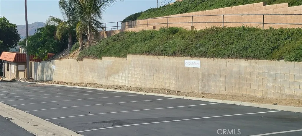 Lots of guest parking!