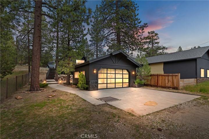 537 Edgemoor Road, Big Bear, California 92315