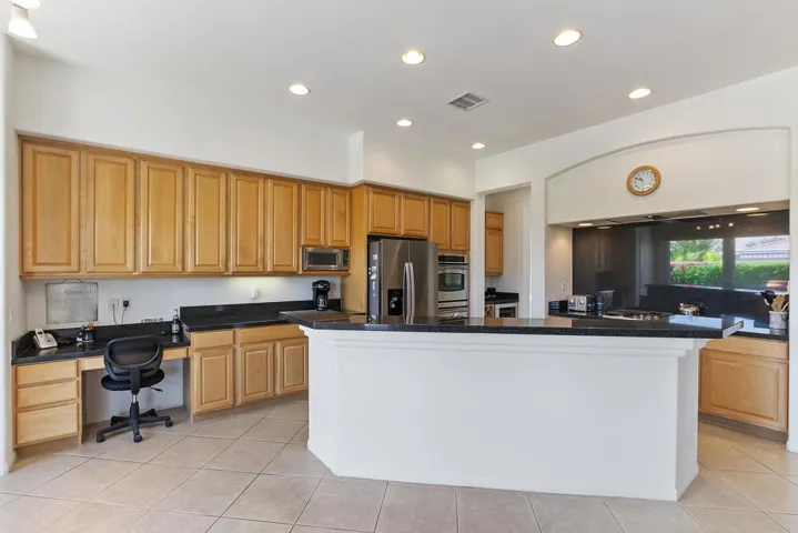 015_Kitchen