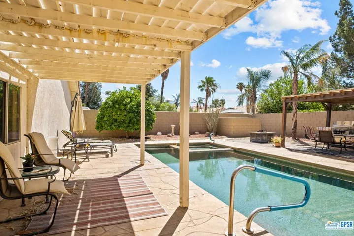 68345 Risueno Road, Cathedral City, California 92234