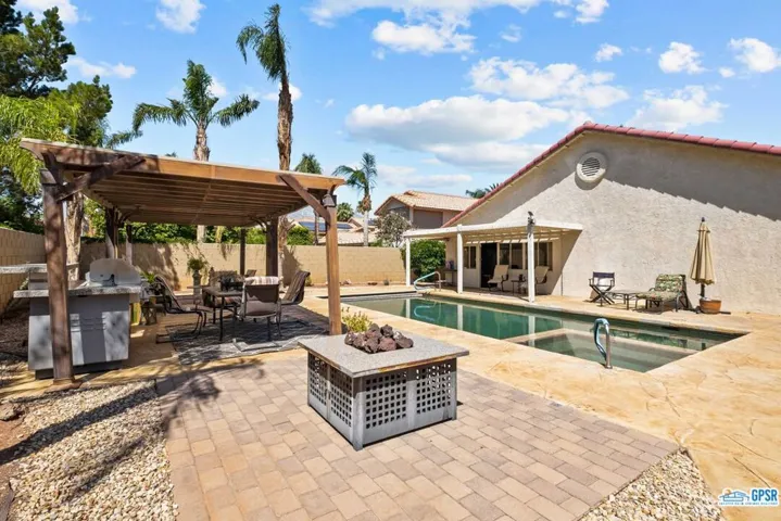68345 Risueno Road, Cathedral City, California 92234
