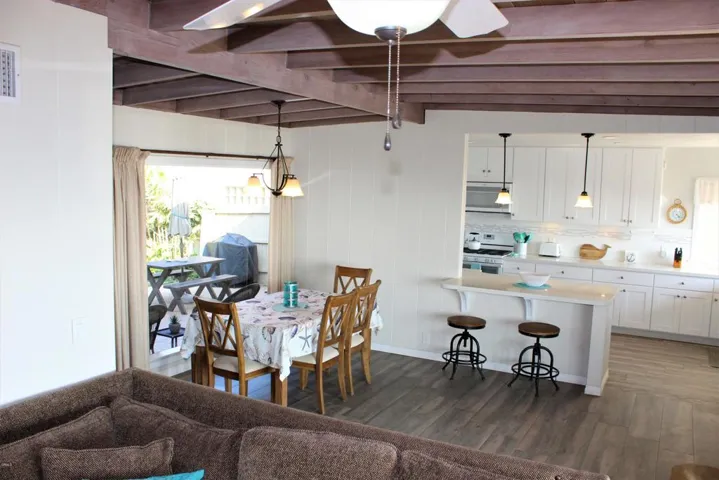 3072 Solimar Beach Drive Living Area 1