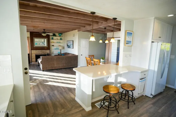 3072 Solimar Beach Drive Bar and Living