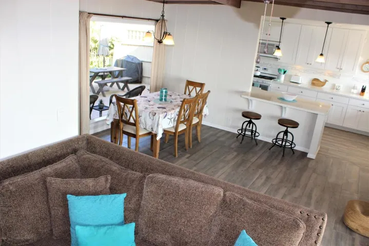 3072 Solimar Beach Drive Living Area 2
