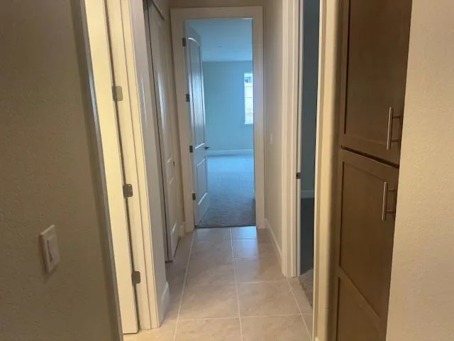1117 Sunridge Drive, Hollister, California 95023