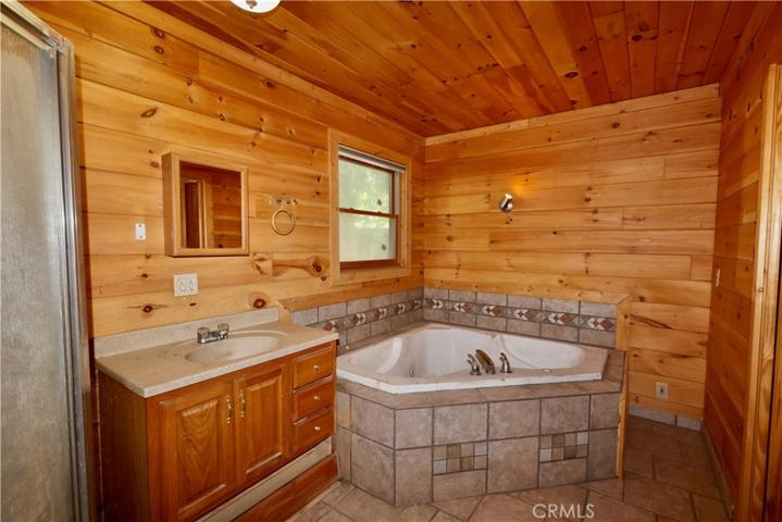 37023 Alder Drive, Mountain Home Village, California 92359