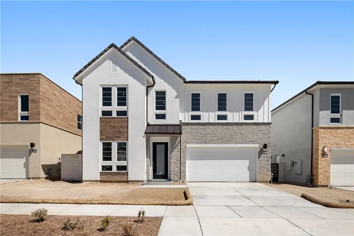 Front Elevation: Vireo Prairie - Skylar Collection
