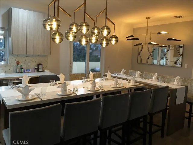5111 Escobedo Drive, Woodland Hills, California 91364