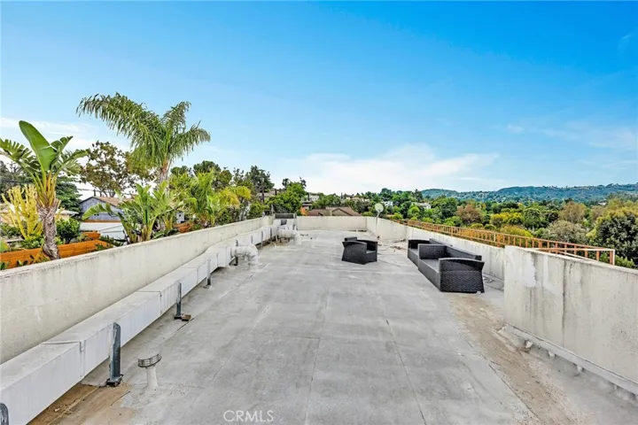 5111 Escobedo Drive, Woodland Hills, California 91364
