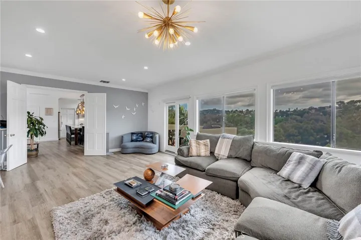 5111 Escobedo Drive, Woodland Hills, California 91364