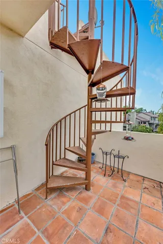 5111 Escobedo Drive, Woodland Hills, California 91364