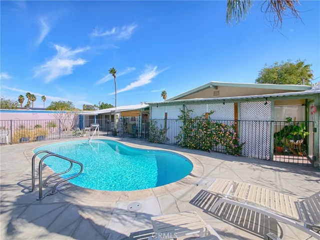 68125 Santelmo Road, Cathedral City, California 92234