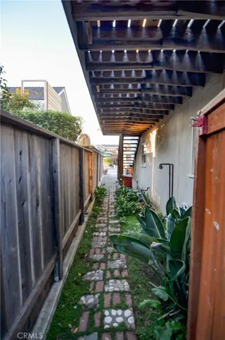 56 Gracia Avenue, Cayucos, California 93430