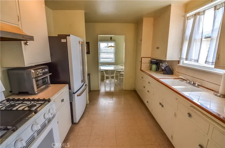 56 Gracia Avenue, Cayucos, California 93430