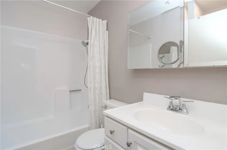 18242 Parkview Lane Unit 101, Huntington Beach, California 92648