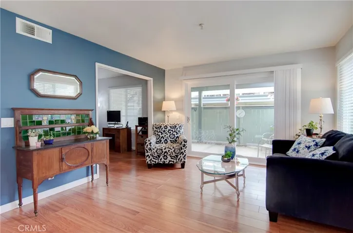 18242 Parkview Lane Unit 101, Huntington Beach, California 92648