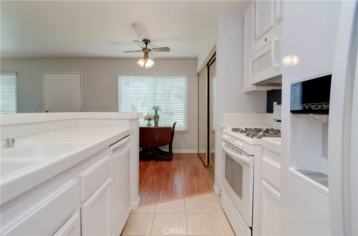 18242 Parkview Lane Unit 101, Huntington Beach, California 92648
